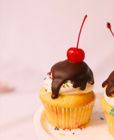 Half-Dozen Assorted Cupcakes - Image 2