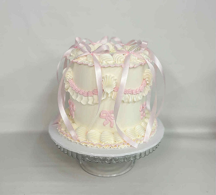 Vintage Bow Cake - Image 2