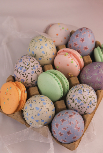Easter / Spring Macarons. - Image 2